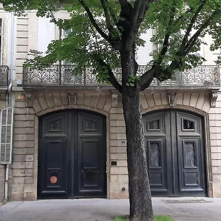 Apartment - Centre *